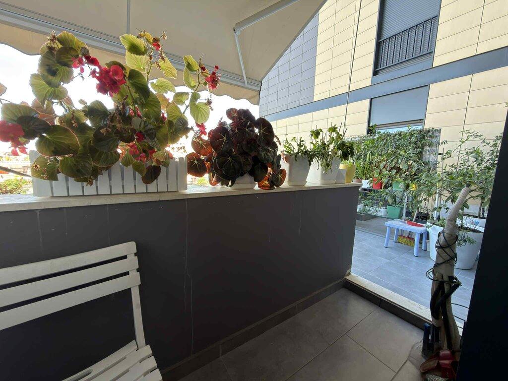 We are selling a 2+1+2 apartment in the Quartum Residence!