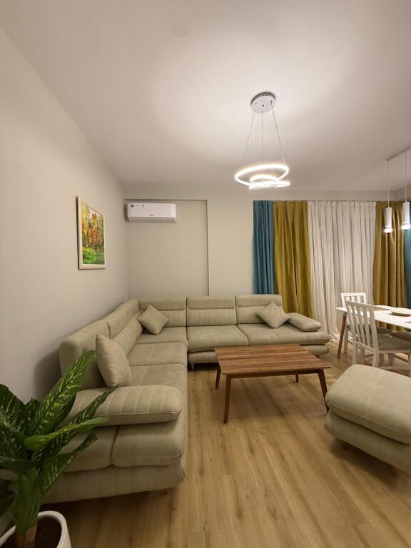 🏡 Appartamento in affitto – Astir, Tirana  📍 Posizione: Astir, Tirana 60000 leke