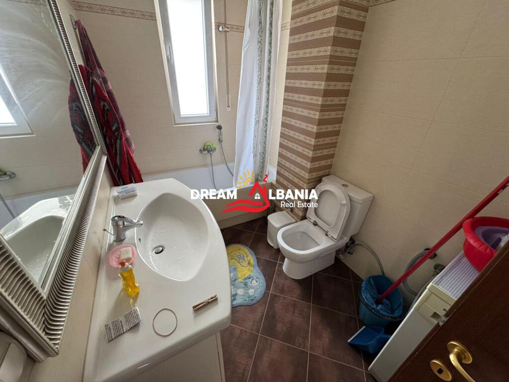 Apartament 2+1+Verand per shitje ,Kopshti Botanik, prane Xhammis (ID 41212058)