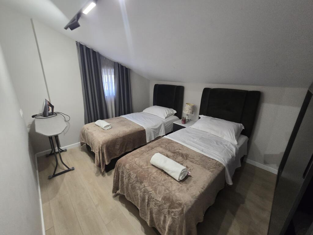 *Apartament 2+1+Verande+Parking Me Qira | ne Porcelan*