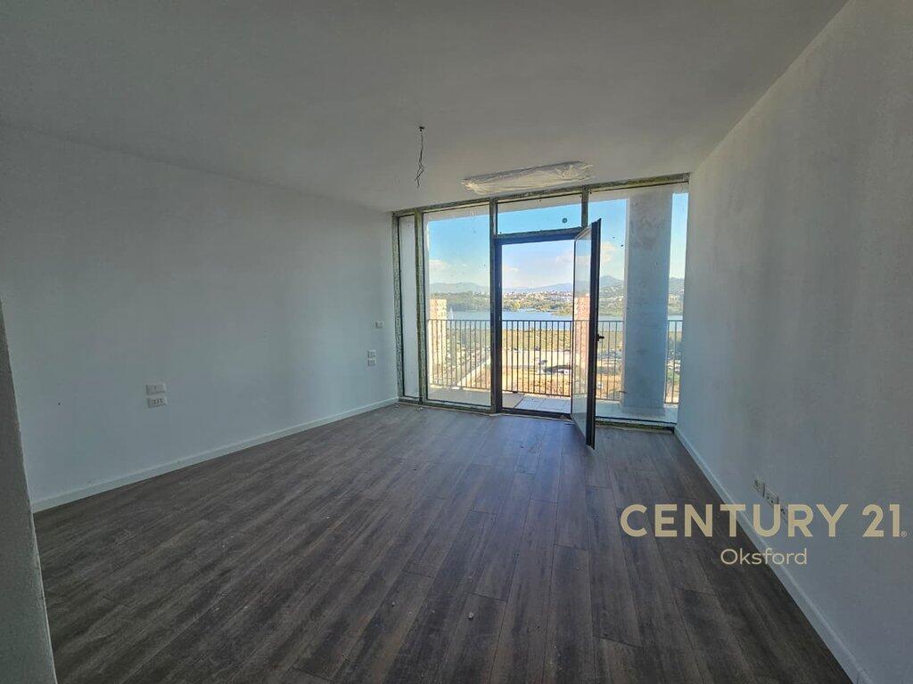 Apartament 3+1+2 Plus post Parkimi Për SHITJE tek Rezidenca Lake View (Rruga e Kosovareve)!.