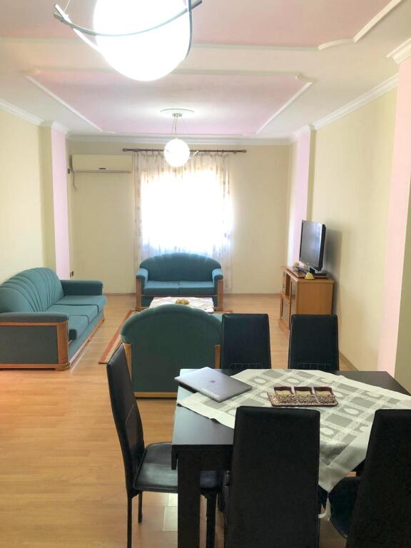Appartamento in affitto 2+1 - 📍Via Jordan Misja 400 mila lek