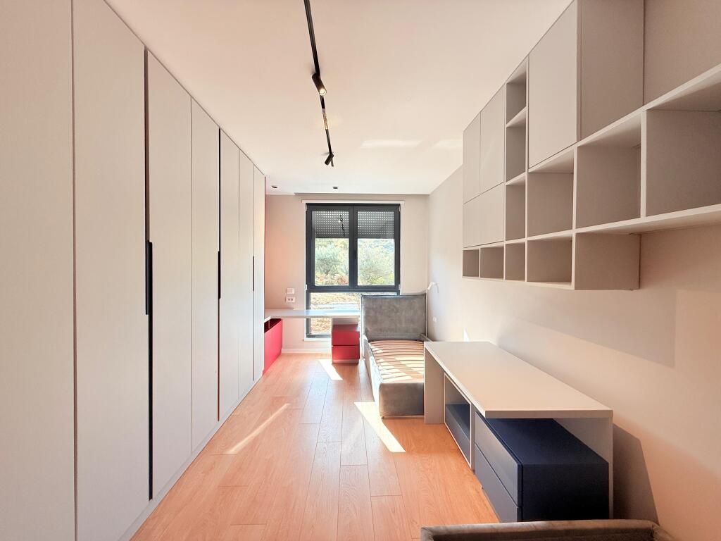 Apartment 2+1+2, never previously inhabited, for rent near the Zoological Garden, Salillari
