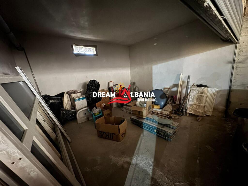 Apartament 2+1+Verand per shitje ,Kopshti Botanik, prane Xhammis (ID 41212058)