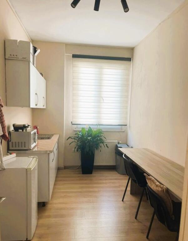 JEPET ME QERA AMBIENT PER ZYRA 170M/2 TEK KOMPLEKSI KIKA 2!