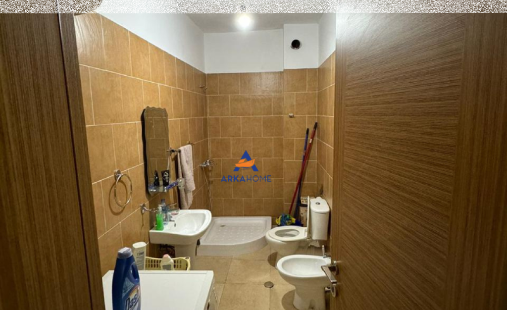 JEPET ME QERA APARTAMENT 1+1 "TEK PALLATET CABEJ" 400 EURO