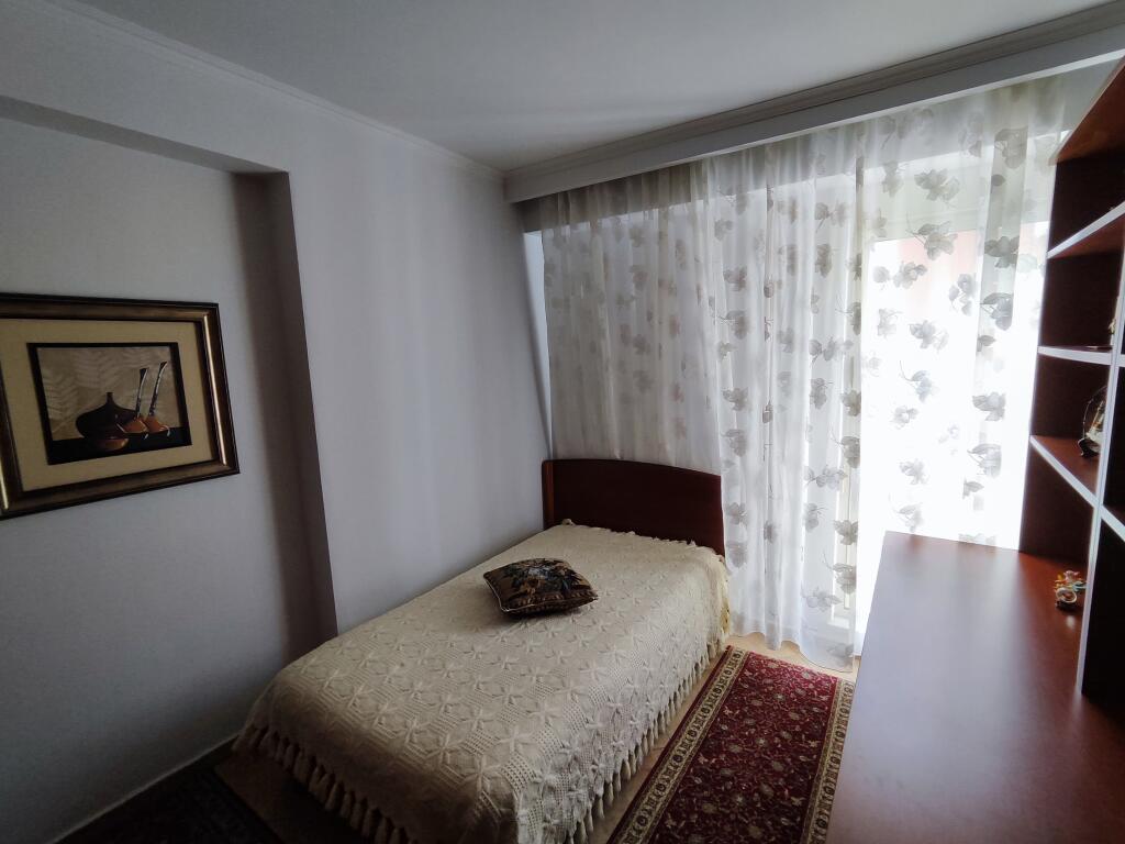 Affittasi 2+1 in Via Kavaja vicino a Delijorgji
