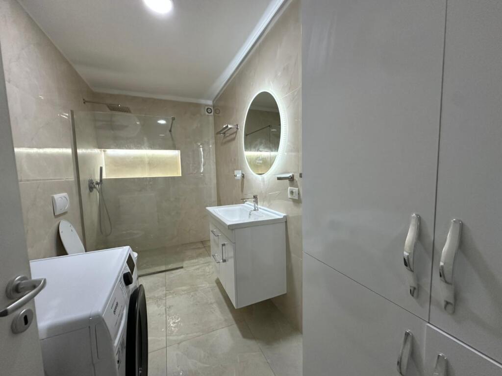 Apartment 1+1 for rent at Kika 1/Paris Commune.