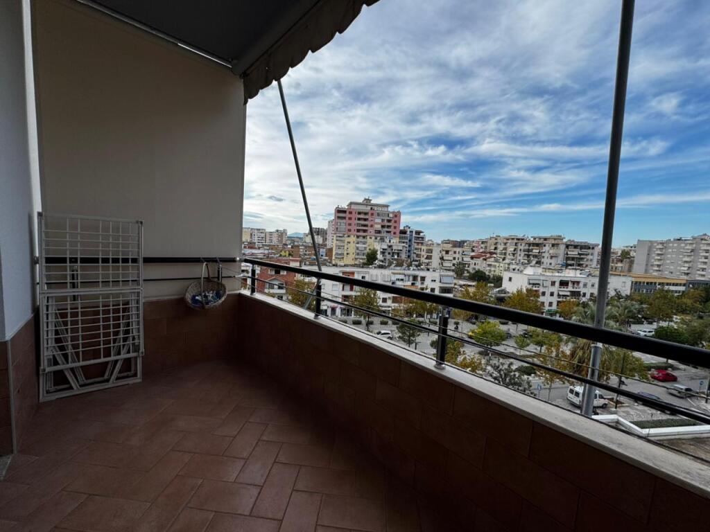 Apartament ne shitje 1+1