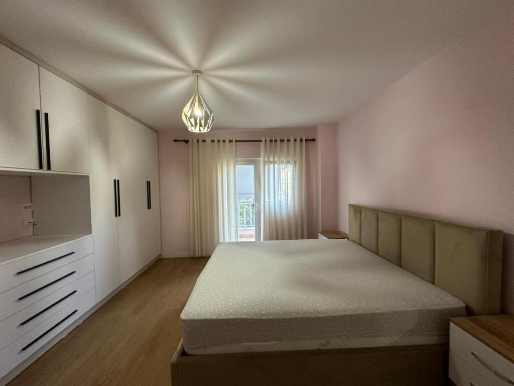 Apartment 1+1 for rent at Kika 1/Paris Commune.