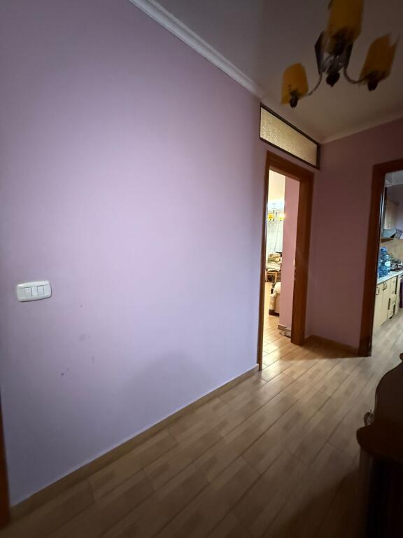 APPARTAMENTO IN AFFITTO 2+1+BALCONE "VICINO A BKT, PAZAR I RI" 500 EURO (TRATTABILE)