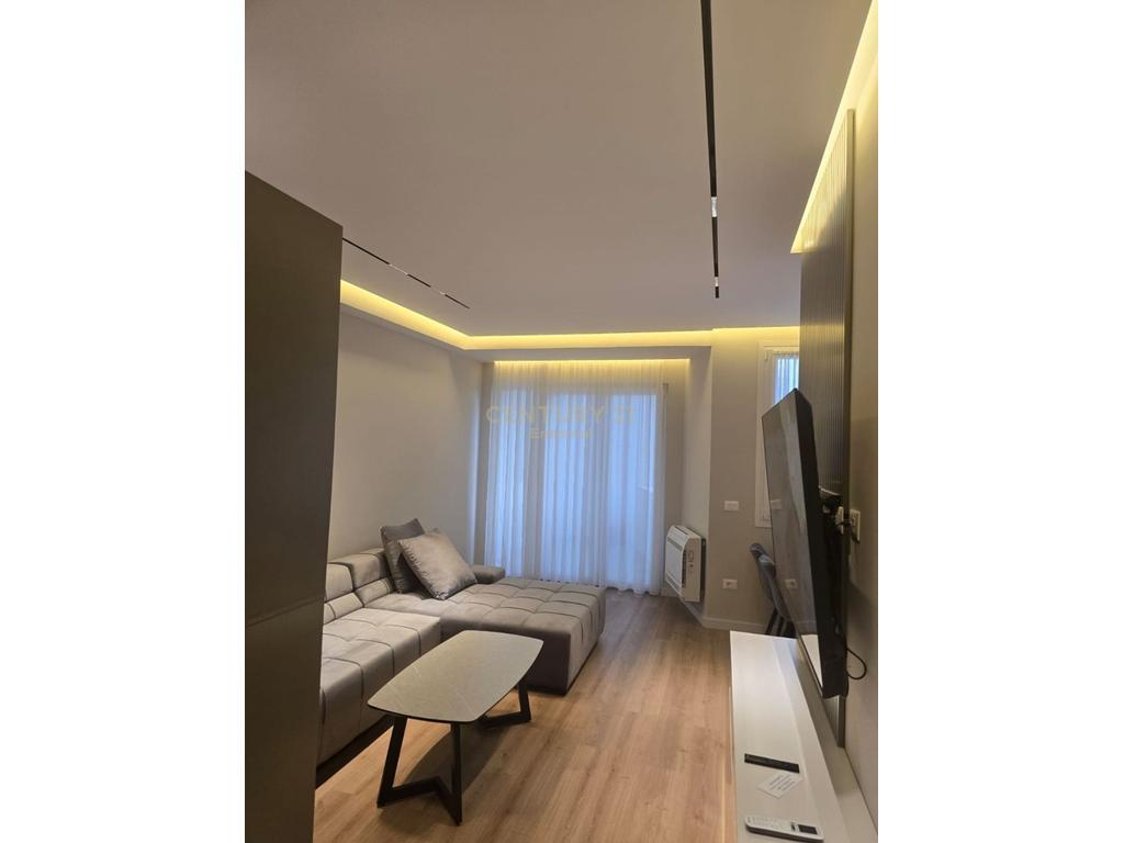🏡 Shitet Apartament 2+1+2 me Post Parkimi – River Residence, Tiranë