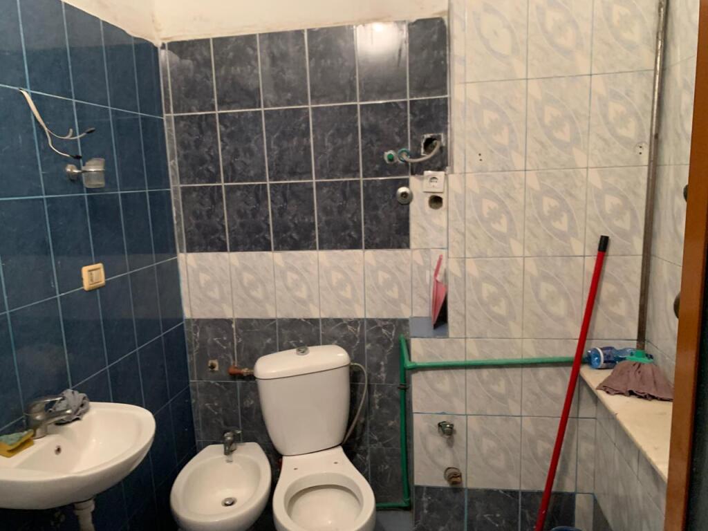 OFFICE FOR RENT 150 M2 JORDAN MISJA 150,000 LEKE