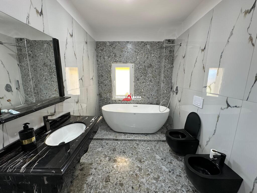 Super Appartamento di Lusso 3+1+2 in affitto nella residenza Lakeland (ID 4231383)