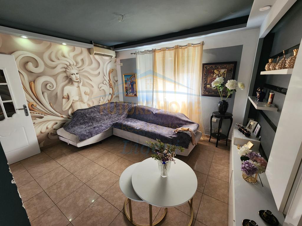 For sale, Apartment 2+1, Kavaja Street, Tirana