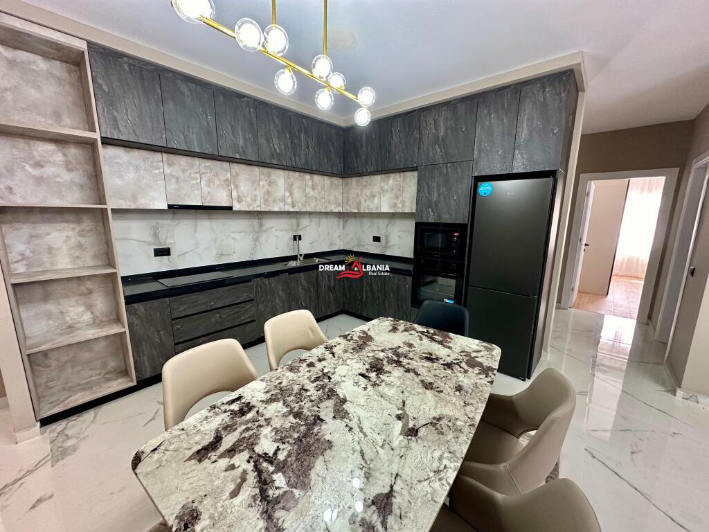 Super Appartamento di Lusso 3+1+2 in affitto nella residenza Lakeland (ID 4231383)