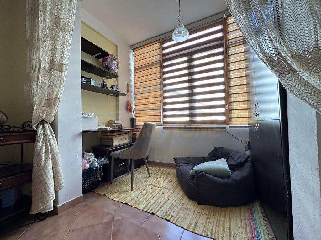 For sale, Apartment 2+1+2 Misto Mame, Tirana
