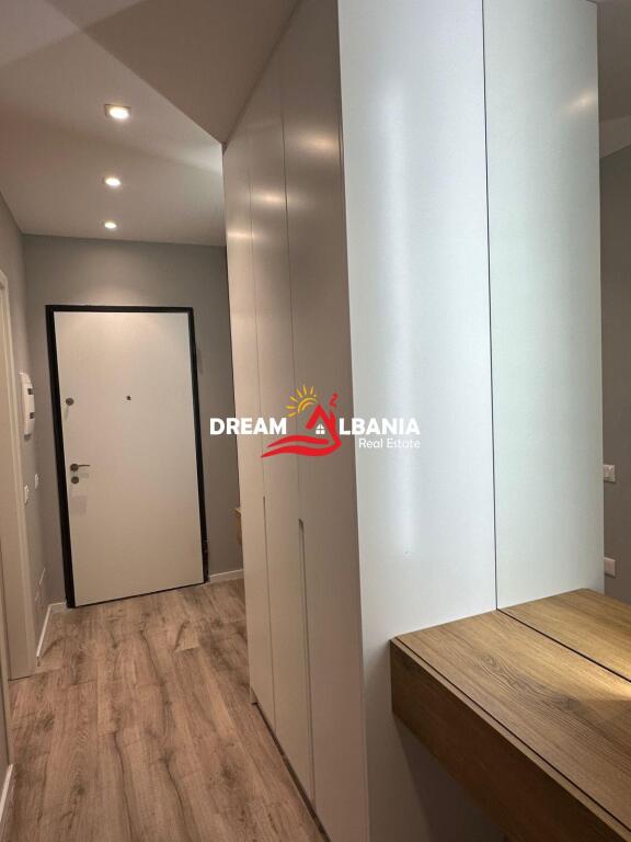 Super Appartamento 1+1+Posto Auto in Affitto vicino al Mercato Nuovo, vicino alla Scuola Rossa a Tirana(ID 42111170)