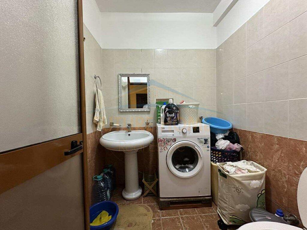 For sale, Apartment 2+1+2 Misto Mame, Tirana