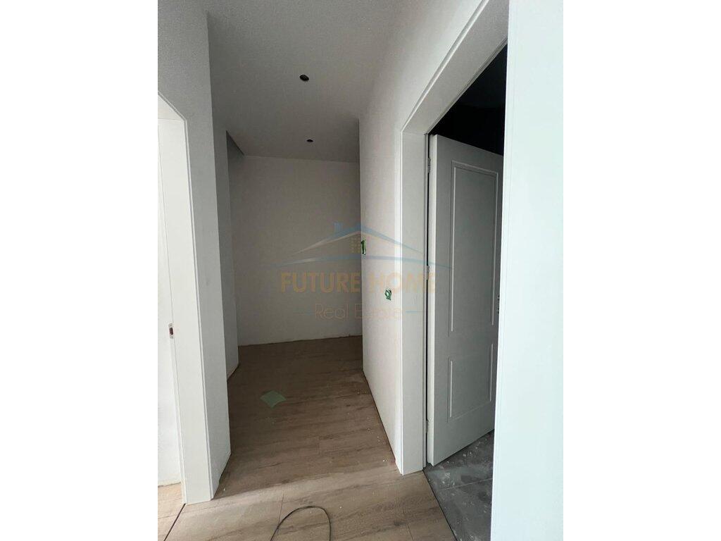 In vendita, Appartamento 1+1, Square 21, Via Kavaja, Tirana