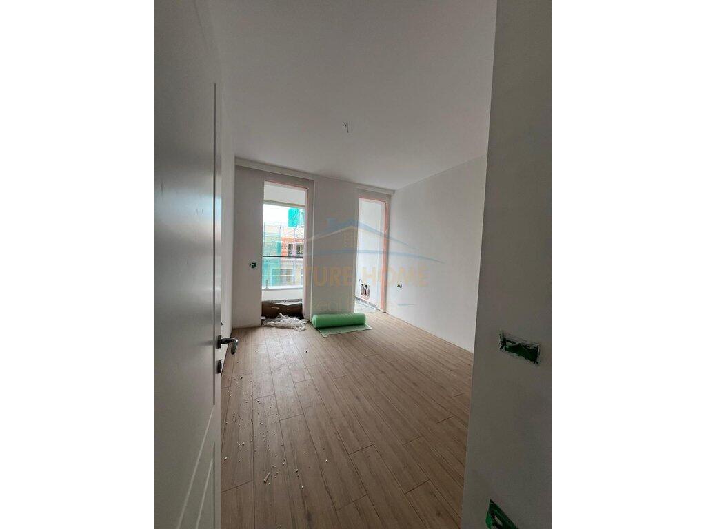 In vendita, Appartamento 1+1, Square 21, Via Kavaja, Tirana