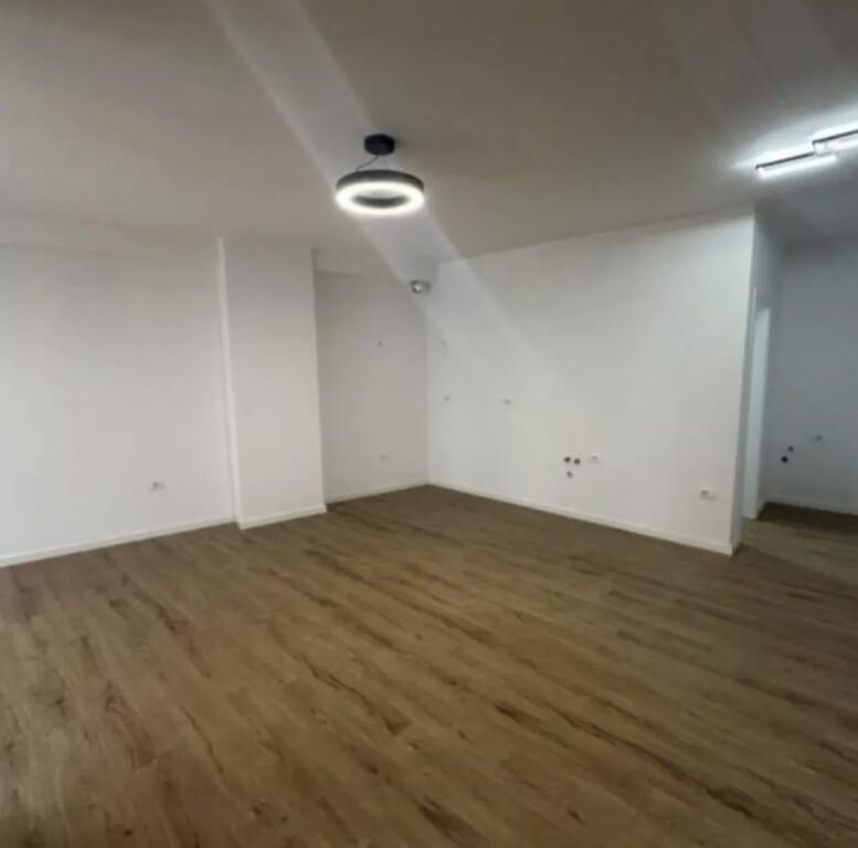 Apartment 2+1 for sale in Astir with parking included