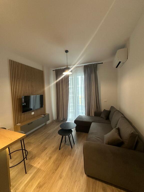 APARTAMENT ME QIRA 1+1 TE UNIVERS CITY , TIRANE