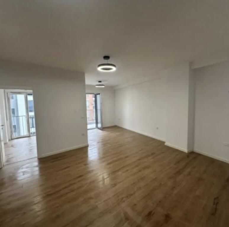 Apartment 2+1 for sale in Astir with parking included