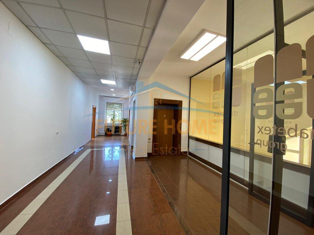 Rent, Business Building, Bllok