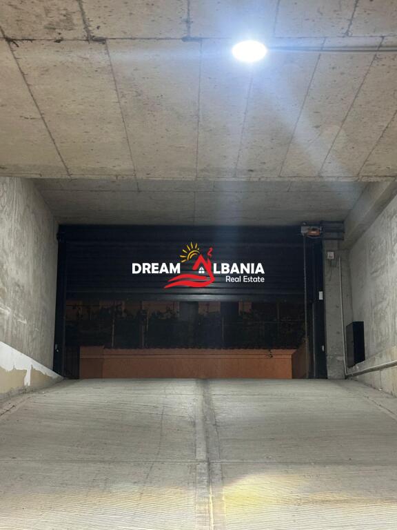 Super Appartamento 1+1+Posto Auto in Affitto vicino al Mercato Nuovo, vicino alla Scuola Rossa a Tirana(ID 42111170)