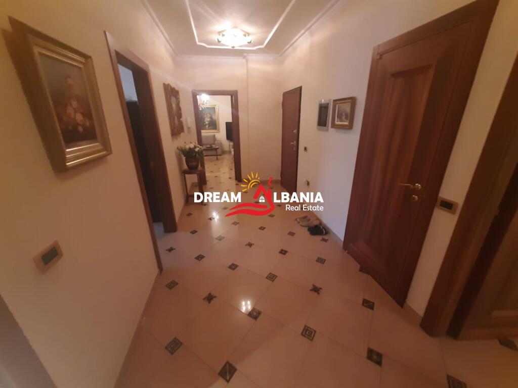 Appartamenti 3+1 in affitto nel centro di Tirana (ID4231282 )
