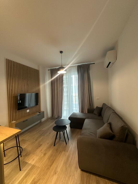 APARTAMENT ME QIRA 1+1 TE UNIVERS CITY , TIRANE