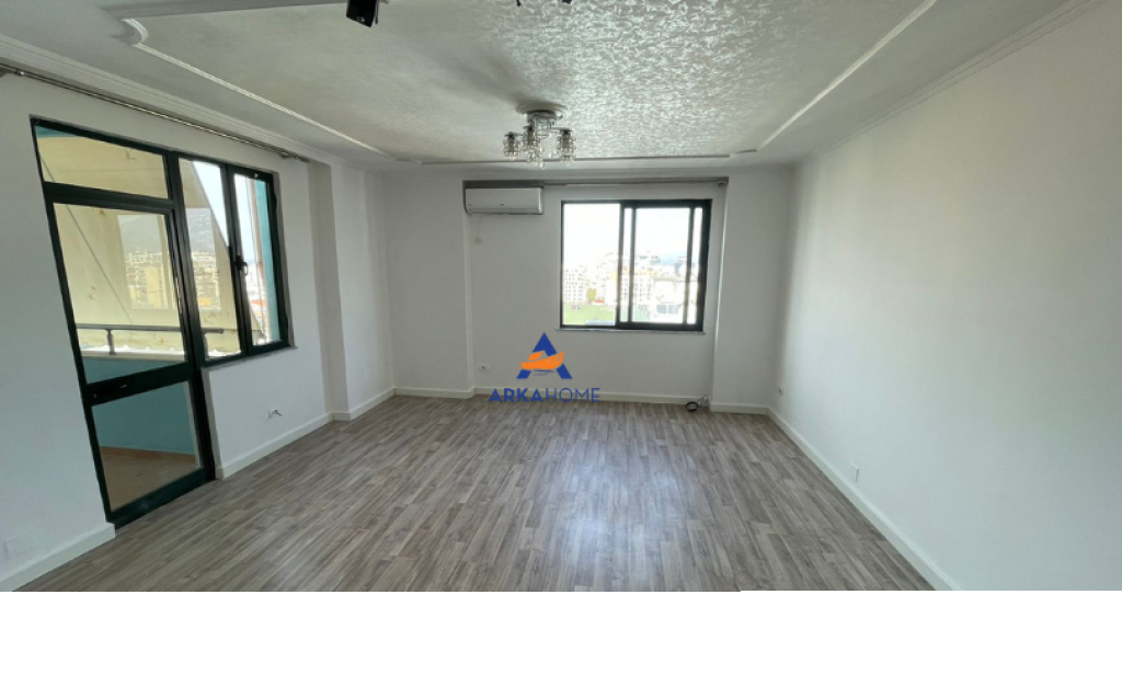 LOCALE UFFICIO IN AFFITTO 3+1+2 BALCONI "ALLA EX ESPOSIZIONE" 1.500 EURO