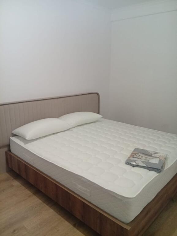 🏠 Jepet me Qera Apartament 2+1 ne  5 Maji 450 €uro