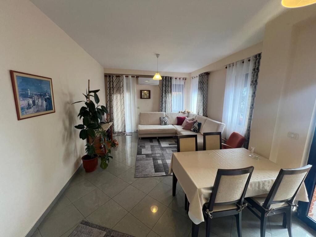 APARTMENT 3+1 +2 FOR RENT BEHIND GJERGJ KASTRIOTI SCHOOL.