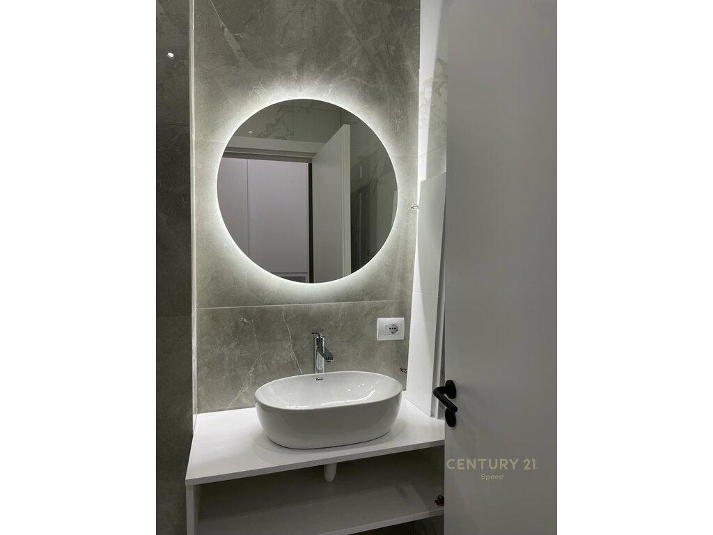 Apartament me qira 1+1 në Rrugën e Kosovareve!!