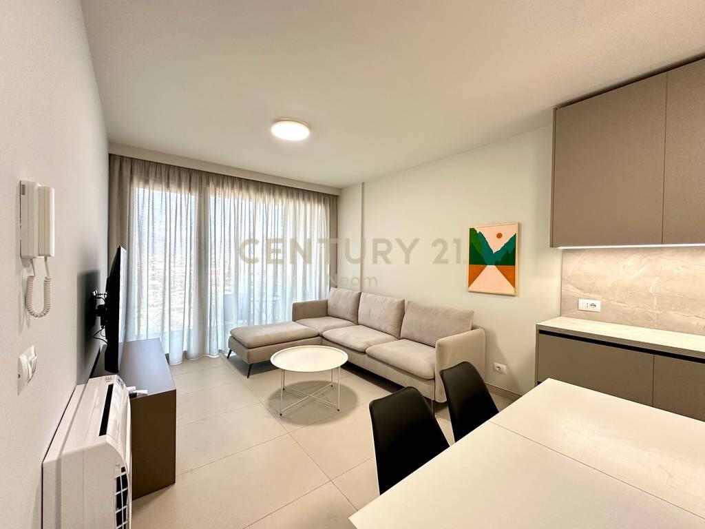 QIRA, APARTAMENT MODERN 1+1 ME POST PARKIMI‼️