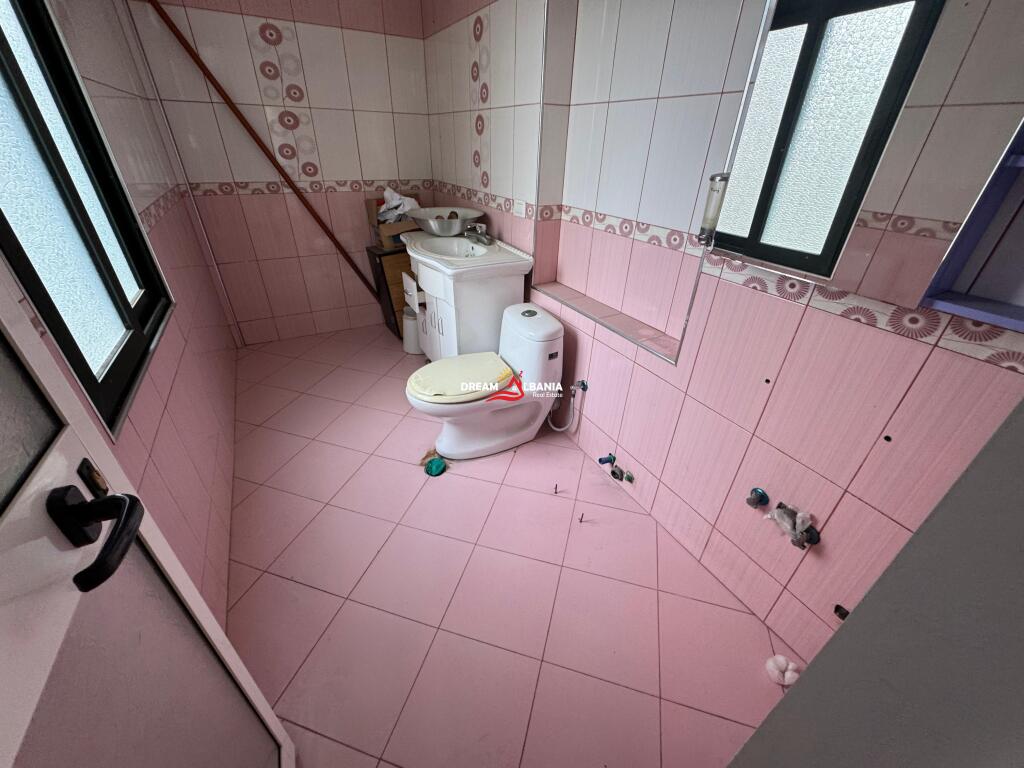Ambjent me qera me 5 ndarje prane Gjykates se Rrethit ne Vasil Shanto, Tirane (ID 42611381)