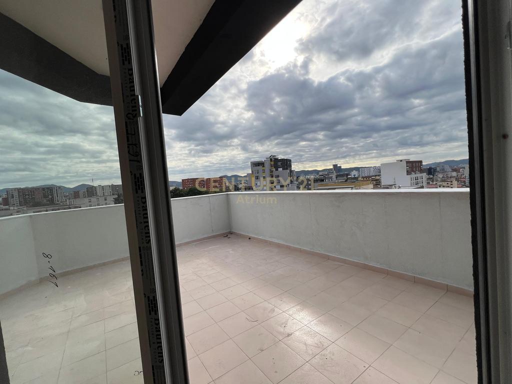 🏡 SHITET APARTAMENT 2+1 ME VERANDË – PRANË SHKOLLËS SË BASHKUAR