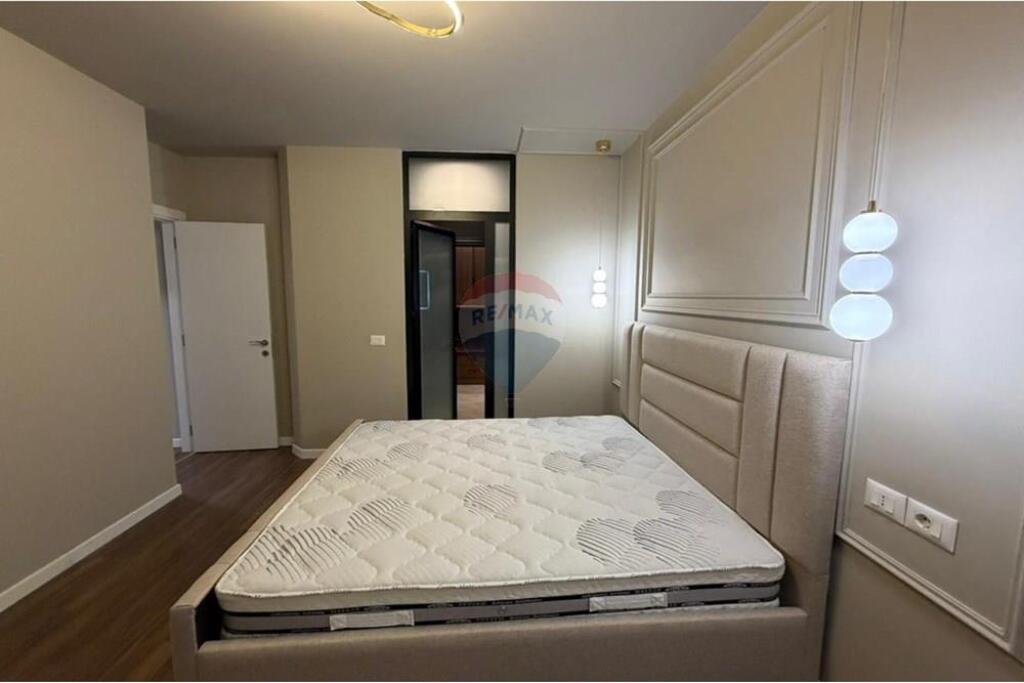 WE SELL APARTMENT 2+1+2 PARIS COMMUNE!