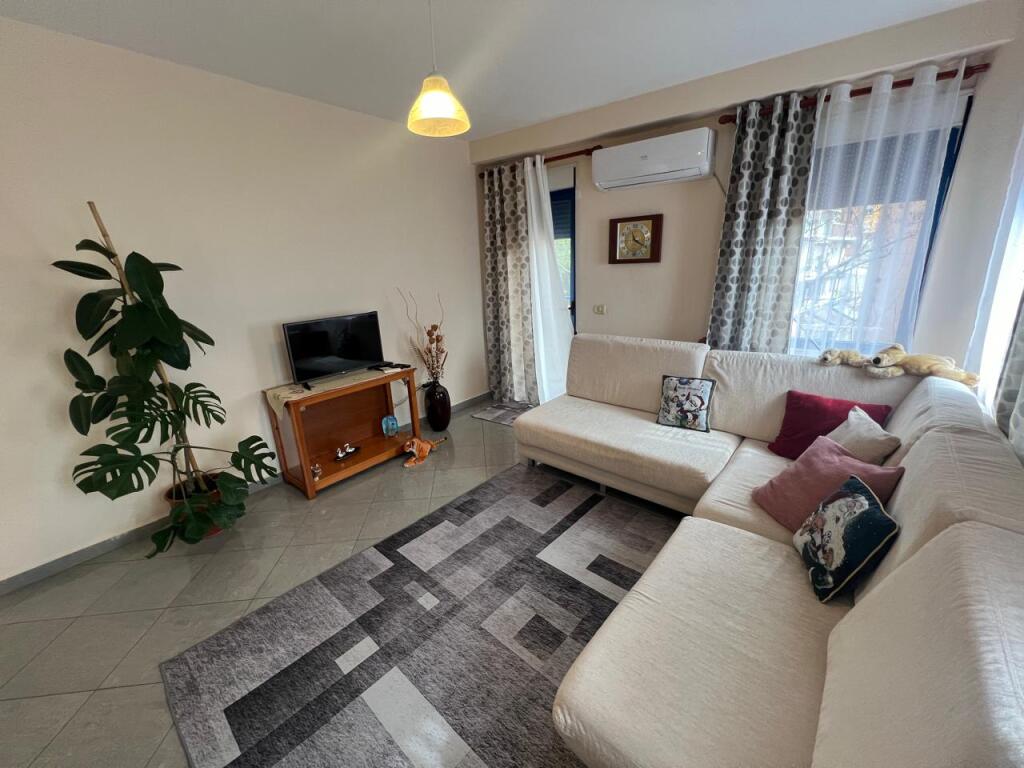 APARTMENT 3+1 +2 FOR RENT BEHIND GJERGJ KASTRIOTI SCHOOL.