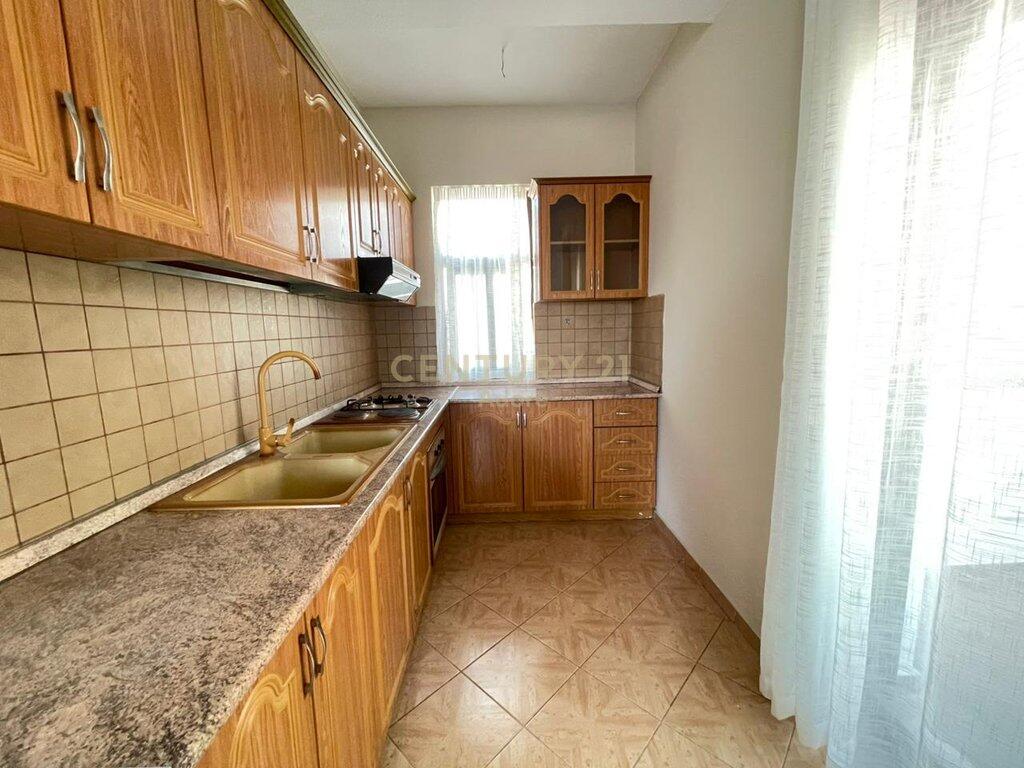 Apartment 1+1 for Rent – Haxhi Hysen Dalliu Street, near Zogu i Parë Boulevard