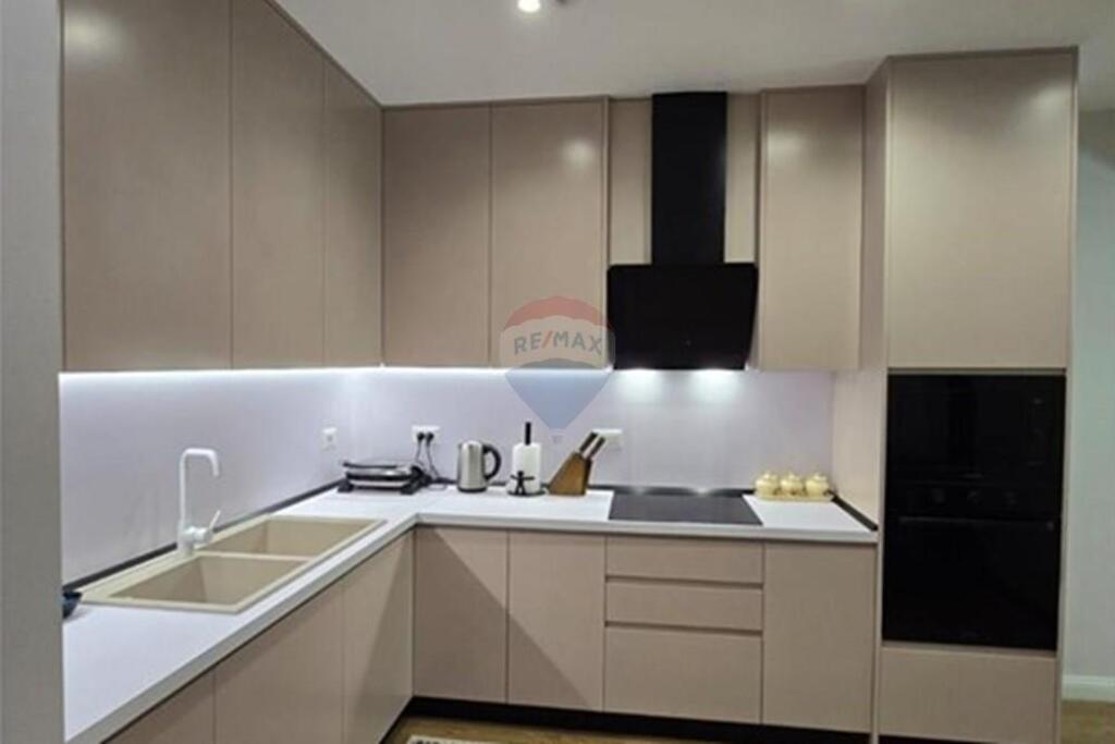 Apartment 2+1 me qera bllok