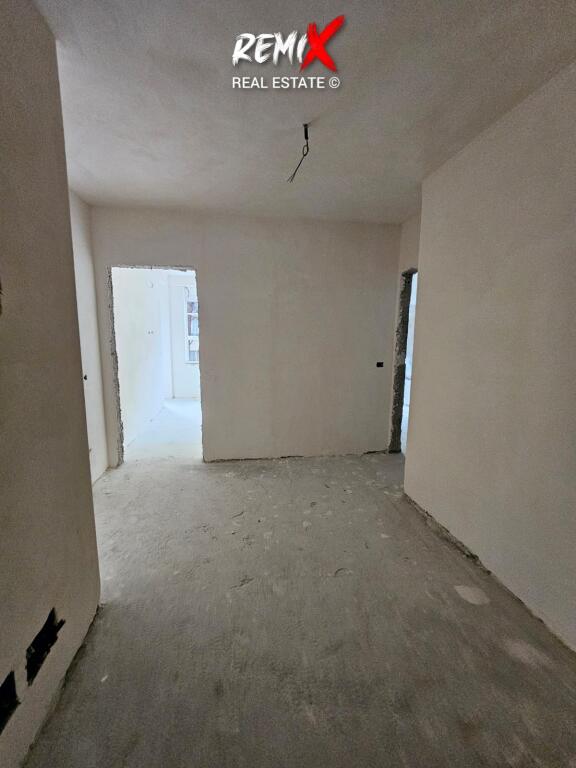 VENDESI APPARTAMENTO 1+1 A MALIN E ROBIT