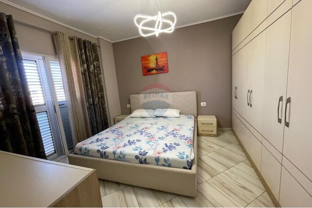 Appartamento - In Affitto - Myslym Shyri, Tirana
