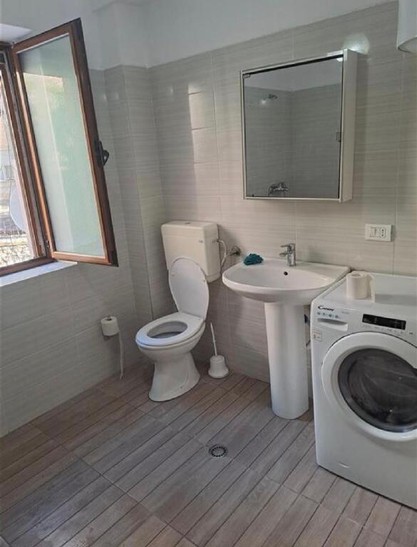 Apartment 1+1 for rent Zogu zi 400 Euro