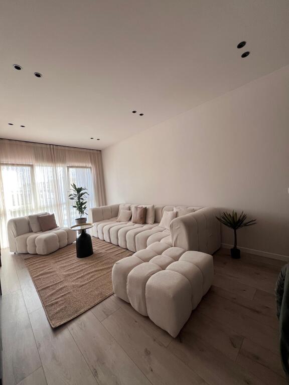 APARTAMENT  1+1 ME QIRA Emerald Center