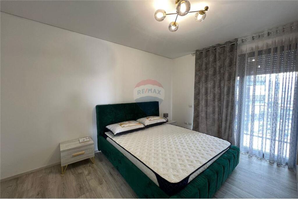 Apartament - Për Qira - Pallati me Shigjeta, Tiranë