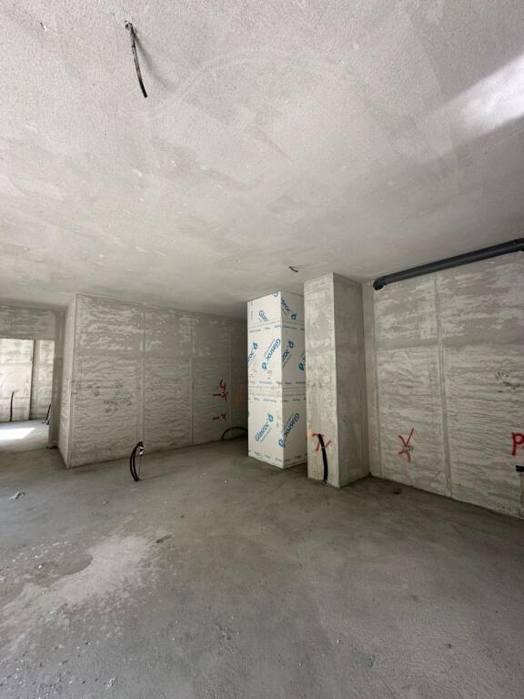🏡 Shitet apartament 2+1+Post Parkimi prane Lion Park 1