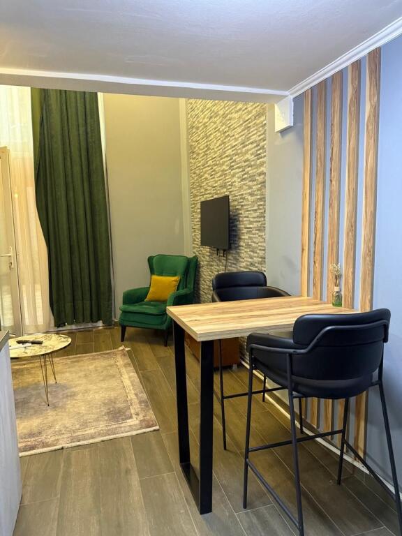 Duplex 1+1, arredato, via Elbasan, 500 euro